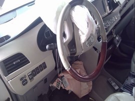 2014 TOYOTA SIENNA, LIMITED, 3.5L, AWD, AT,  Z25033